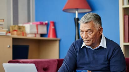 Demonetisation: Elderlies taking lessons on digital transactions