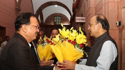 ರಕ್ಷಣಾ ಸಚಿವರಾಗಿ ಜೇಟ್ಲಿ ಅಧಿಕಾರ ಸ್ವೀಕಾರ