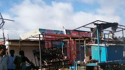 ಕೊಪ್ಪಳದಲ್ಲಿ ಹಣ್ಣಿನಂಗಡಿಗೆ ಬೆಂಕಿ