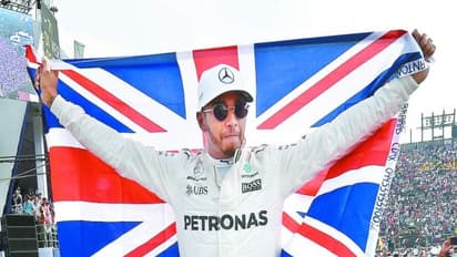 ஃபார்முலா 1: சாம்பியன் வென்று வரலாறு படைத்தார் லீவிஸ் ஹாமில்டன்…