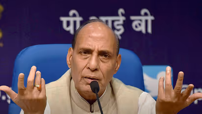 ഓഖി: ദേശീയ ദുരന്തമായി പ്രഖ്യാപിക്കാനാവില്ലെന്ന് രാജ്നാഥ്സിങ്