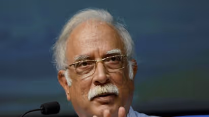 అశోక్ గజపతి రాజుకు స్వాగతం.. అర్చకులకు నోటీసులు, జగన్ ప్రభుత్వంపై టీడీపీ ఆగ్రహం