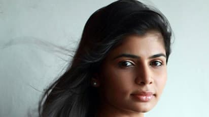 എട്ടാമത്തെ വയസില് ലൈംഗികാതിക്രമത്തിന് വിധേയ ആയെന്ന് ഗായിക ചിന്മയി