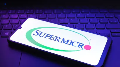 Super Micro Stock In Spotlight After AI Server Maker Confirms Volume Shipments Of High-Performance Servers: Retail Braces For Short-Squeeze Rally