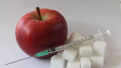 Tenet Healthcare Stock In Focus After Analyst Downgrade: Retail Cautious