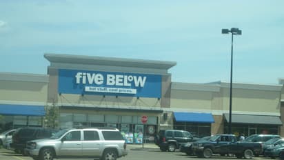 Five Below Stock Rises Ahead Of Q3 Earnings: Retail’s Cautious