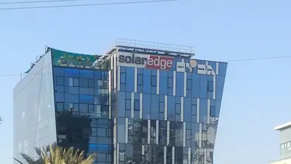 SolarEdge Stock Climbs On Energy Storage Unit Exit, Job Cuts But Citi Thinks It May Be Short-Lived: Retail Remains Bullish