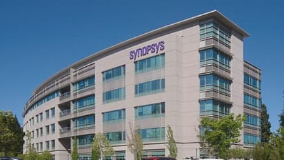 Synopsys Stock Sinks On Light FY25 Revenue Guidance: Retail Sentiment Plummets