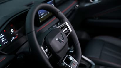 GM Stock Faces More Pressure On $5B Impact Linked To China Business: Retail Hopes Slide 