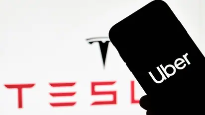 Uber, Lyft Stocks In Reverse Gear As Trump Reportedly Eyes Looser Self-Driving Rules: Retail Not Rattled Yet