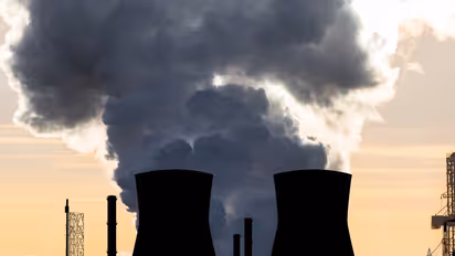 Oklo Stock Jumps As Analyst Cites AI-Driven Clean Energy Boom: Retail Eyes More Upside