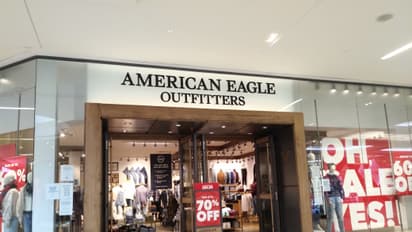 American Eagle Outfitters Stock Slides After Q3 Earnings Miss: Retail Sentiment Dampens