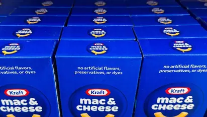 Kraft Heinz Stock Slips As Analyst Lowers Price Target: Retail Mood Sours