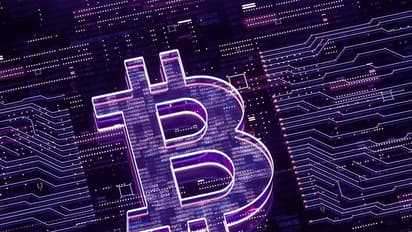 Bitcoin Surges Past $100K, Driving Retail Buzz For MARA, HOOD, RIOT, MSTR, CLSK At Thursday’s Market Open