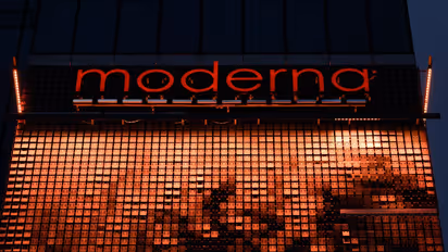 Moderna Stock Tumbles After Best Day In 7 Months, But Retail Confidence Holds Firm