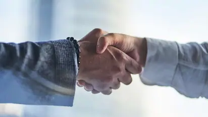 Live Ventures Stock Dips On Wider Net Loss: Retail Sentiment Sours