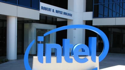 Intel Stock Rises As Chipmaker Secures $7.9B CHIPS Act Funding From Team Biden: Retail Hopes Improve