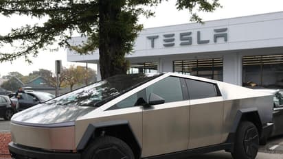 Tesla Stock Rises After Elon Musk Reveals Cybertruck Explosion Unrelated To EV Truck's Battery: Retail’s Unconvinced
