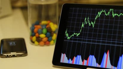 SoundHound AI Stock Jumps To Over 2-Year High As Voice AI Ordering Goes Live At Torchy’s Tacos: Retail Relishes