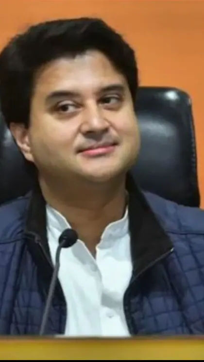 कौन हैं एमपी के ये महाराज जो मुख्यमंत्री की दौड़ में हैं शामिल