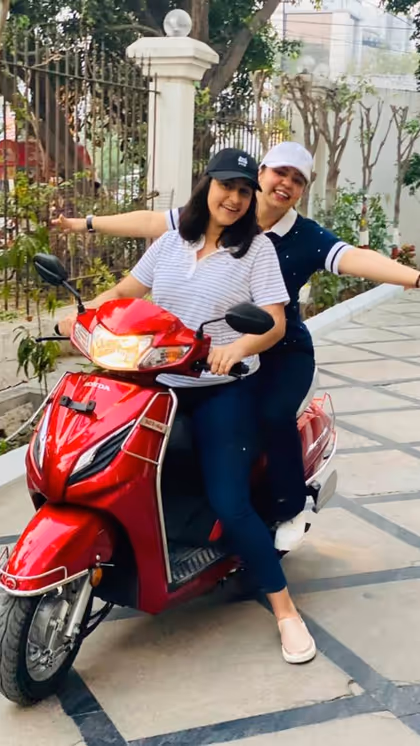 श्वेता ने  फेसबुक पर पेज बनाया 'me and ayaana'