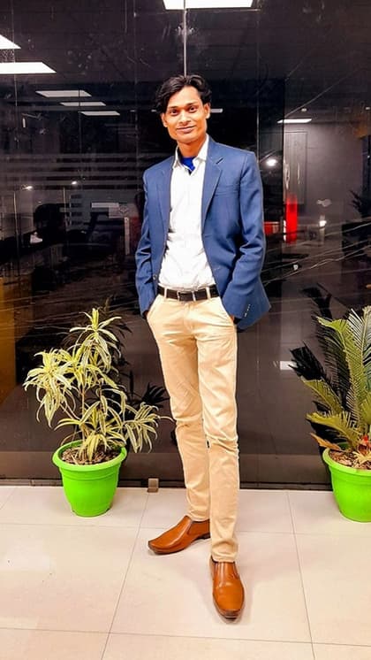 Dilkhush Kumar: From driving rickshaws to hiring IIT graduates