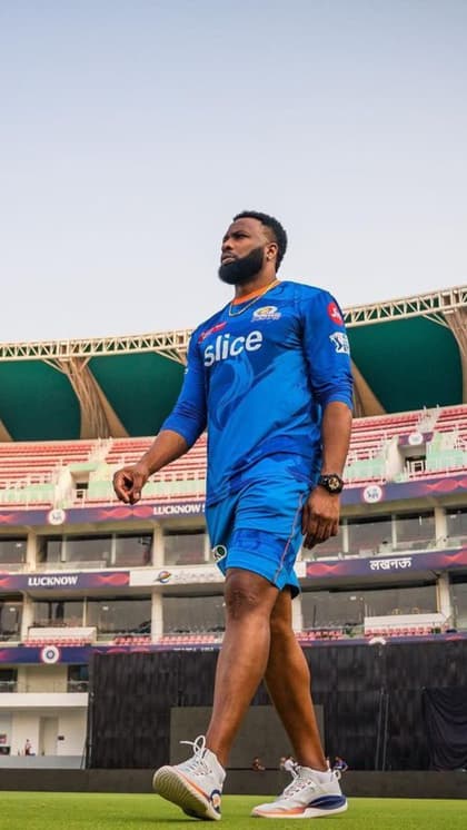 সিটল অর্কাসের ক্যামেরন গ্যাননের বলে নতুন রেকর্ড গড়েছেন কাইরন পোলার্ড