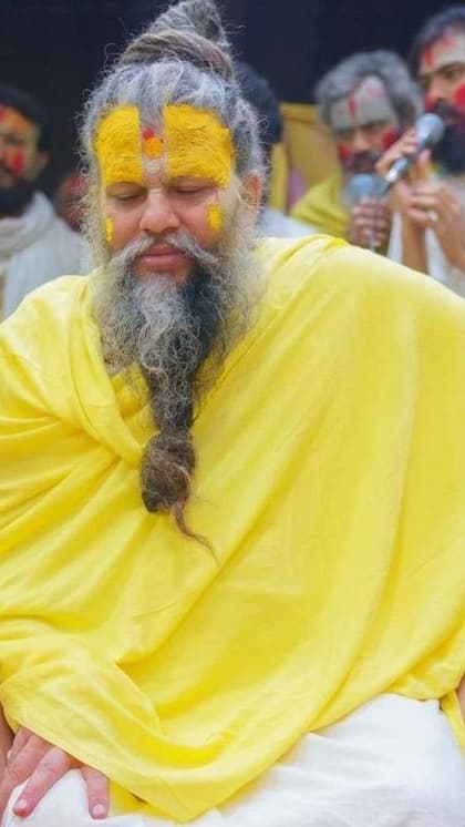 प्रेमानंद महाराज किस संप्रदाय से आते हैं?