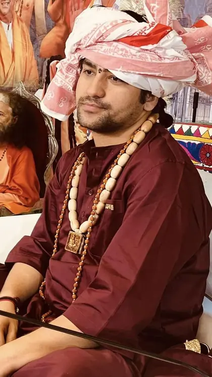 जब ट्रेन में बगैर टिकट पकड़े गए बागेश्वर बाबा, फिर जो हुआ वो चमत्कार था
