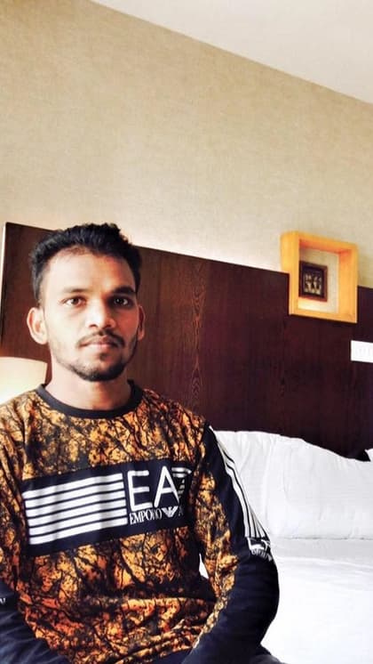 बचपन से पढ़ाई में तेज