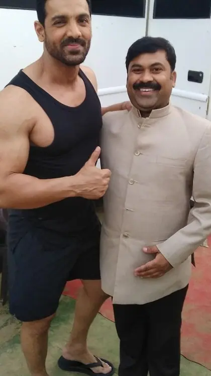 10 साल मुंबई मे काम न मिला, फिर जॉन अब्राहम बने good luck