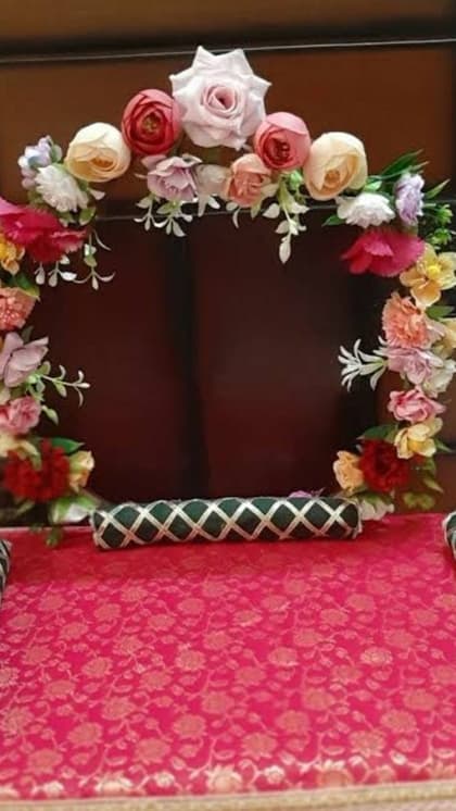 झूला बनाने में लेस का करें प्रयोग