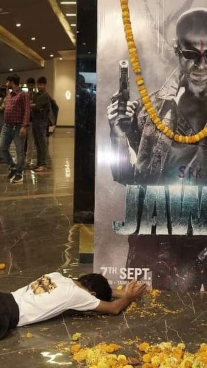 जवान हिंदी, तमिल और तेलुगु भाषाओं में रिलीज़ हुई है