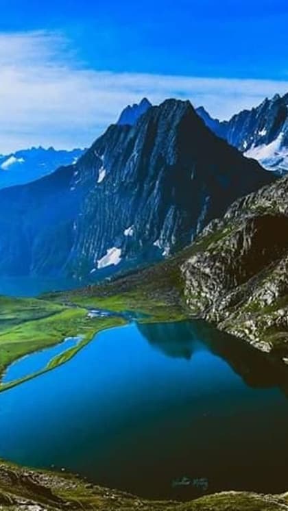 ये साउथ अमेरिका की Lake Titicaca नहीं है जनाब , ये है गुलमर्ग