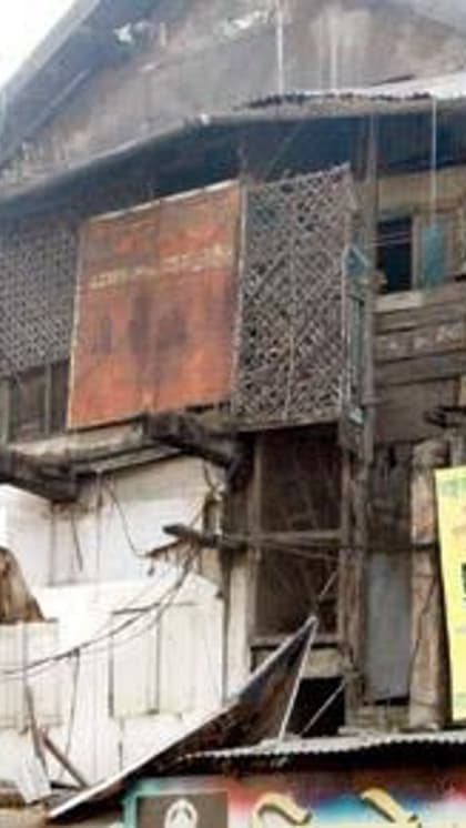 महिलाओं को पढ़ाकर सशक्त बनाने के मकसद से ये स्कूल स्थापित किया गया था