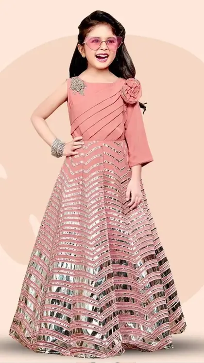 लाडली को Navratri में सजाएं, चुनें अनुपमा की छोटी अनु जैसे 10 Outfit