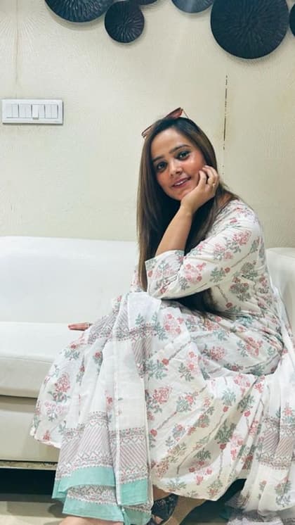 Astha Singh is a renowned dietician from Lucknow.