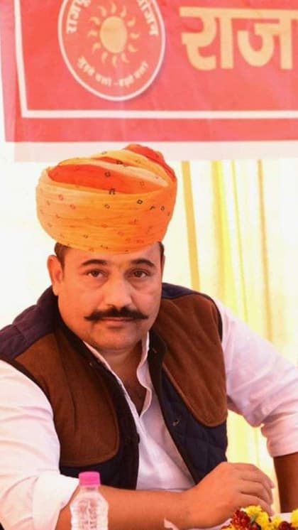 आचार संहिता से कुछ मिनट पहले बने आयोग के सदस्य