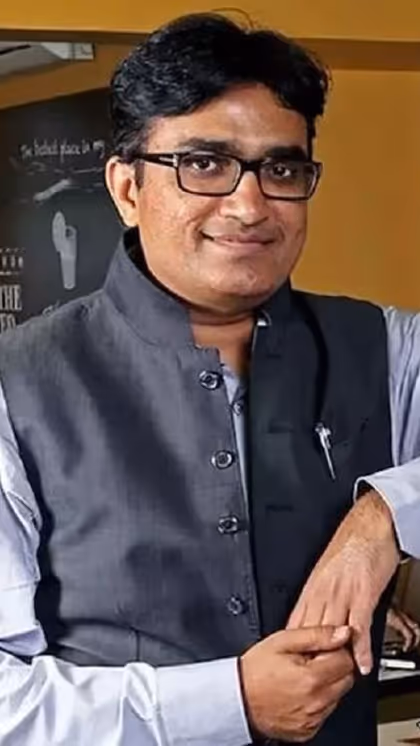 पराग देसाई: स्ट्रीट डॉग्स की वजह से चली गई जान...2000 करोड़ की कम्पनी