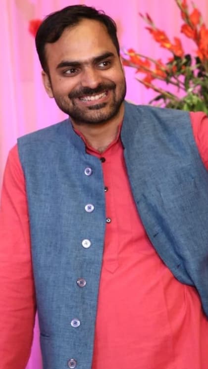 Dastongoi artist Himanshu Bajpai previously worked as a journalist