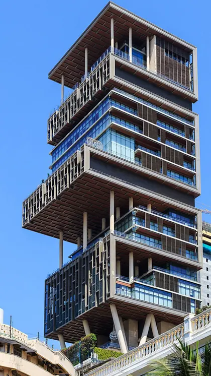 मुकेश अंबानी के Antilia में 27 फ्लोर