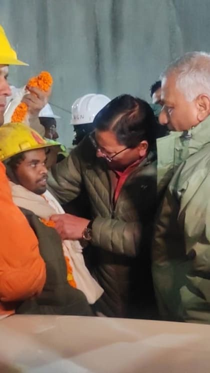 कमजोरी-घबराहट के बीच मजदूरों ने खुद को कैसे संभाला?