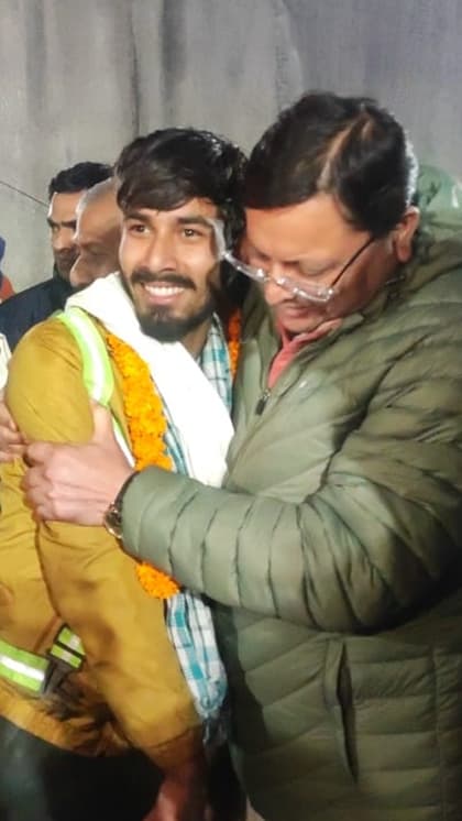 परिवार की तरह रहते थे मजदूर