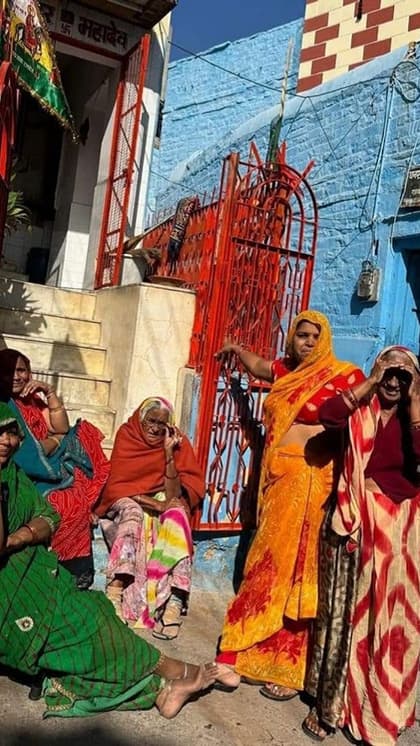 इस फोटो को लेकर हो रहीं ट्रोल