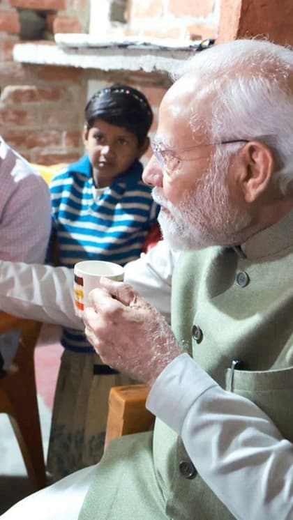 मीरा के घर अचानक क्‍यों चाय पीने पहुंचे पीएम मोदी?