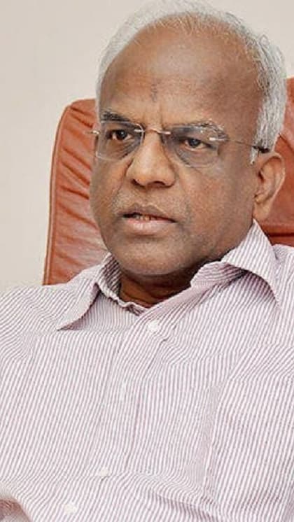 बिजनेस के लिए छोड़ दी नौकरी