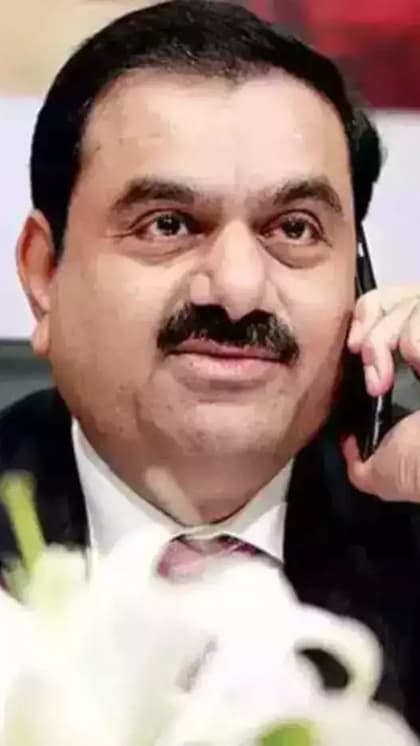 मुकेश अंबानी से आगे निकले गौतम अडानी