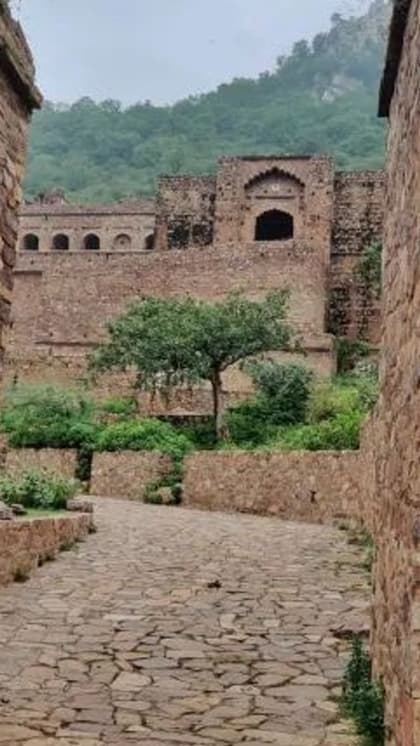 बुरी शक्तियों का बसेरा है भानगढ़ फोर्ट