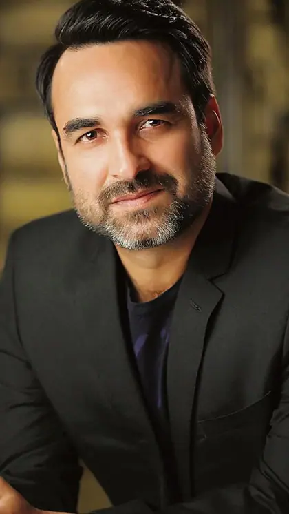 20 करोड़ का बंगला,लग्जरी कारें,ऐसी आलीशान जिंदगी जीते Pankaj Tripathi