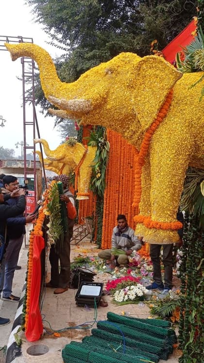 दुल्हन की तरह सजी अयोध्यानगरी